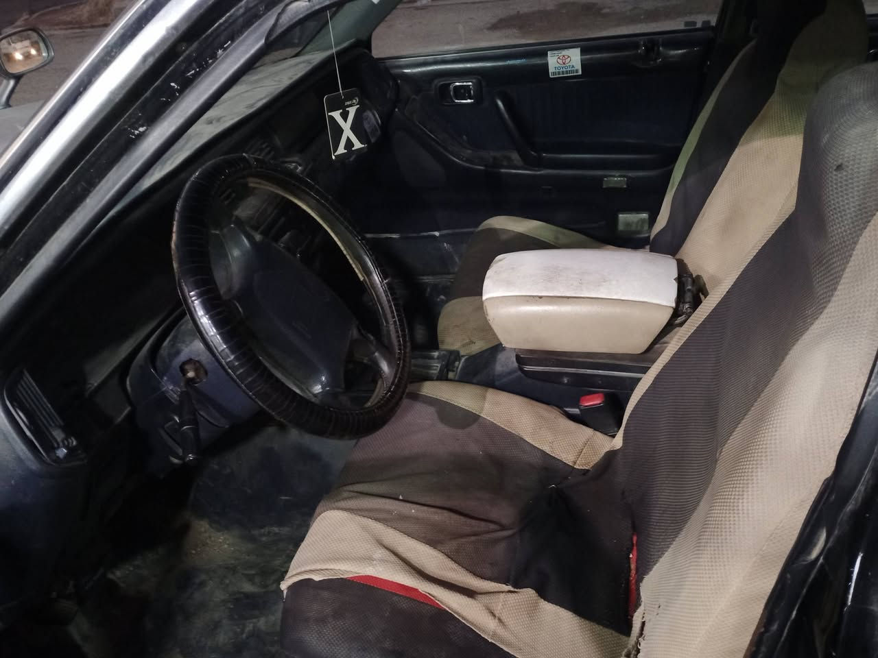 السلام عليكم سيارة ارنب موديل1996 سيارة كامله رقم انكليزي سنويه جديدة عنوان الشعب رقم التلفون *********** السعر 62 ورقه وبيها مجال
