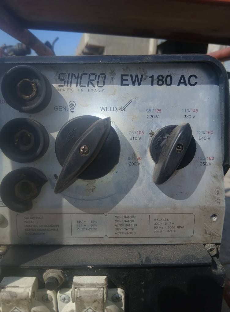 مولیده الحمدانية, نينوى


**إذا كنت صاحب هذا الإعلان وتريد حذفه لأي سبب، رجاءا أرسل رسالة إلى الدعم الفني**