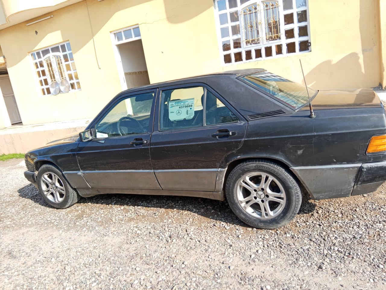 مرسيدس للبيع موديل 1991 سنويه لل2027 للستفسار اتصال علا الرقم *********** اسيا ***********
