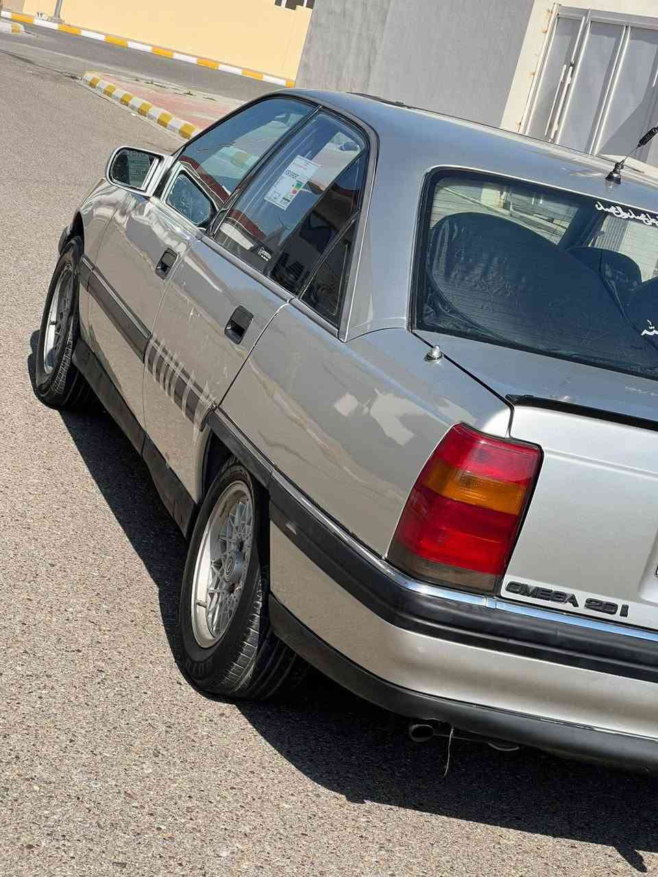 ئۆمیگامۆدیل 91مەکینە 20گێر عادی سڵایت قفڵ مەرکەزی ئاوێنە کارە بای  سیارە کە گێروو مەکینە بەشەرت سیارەکە پێشوو پشتی کەپسە خایسیشی نیە سیارەکە ڕەقەموو سەنەوی تازەیە تا29 سیارەکە کۆبۆنی بەنزینیشی هەیە  شوێن کەرکوک ڕەقەم مۆبایل    ***********     *********** كويسينجاك, أربيل
