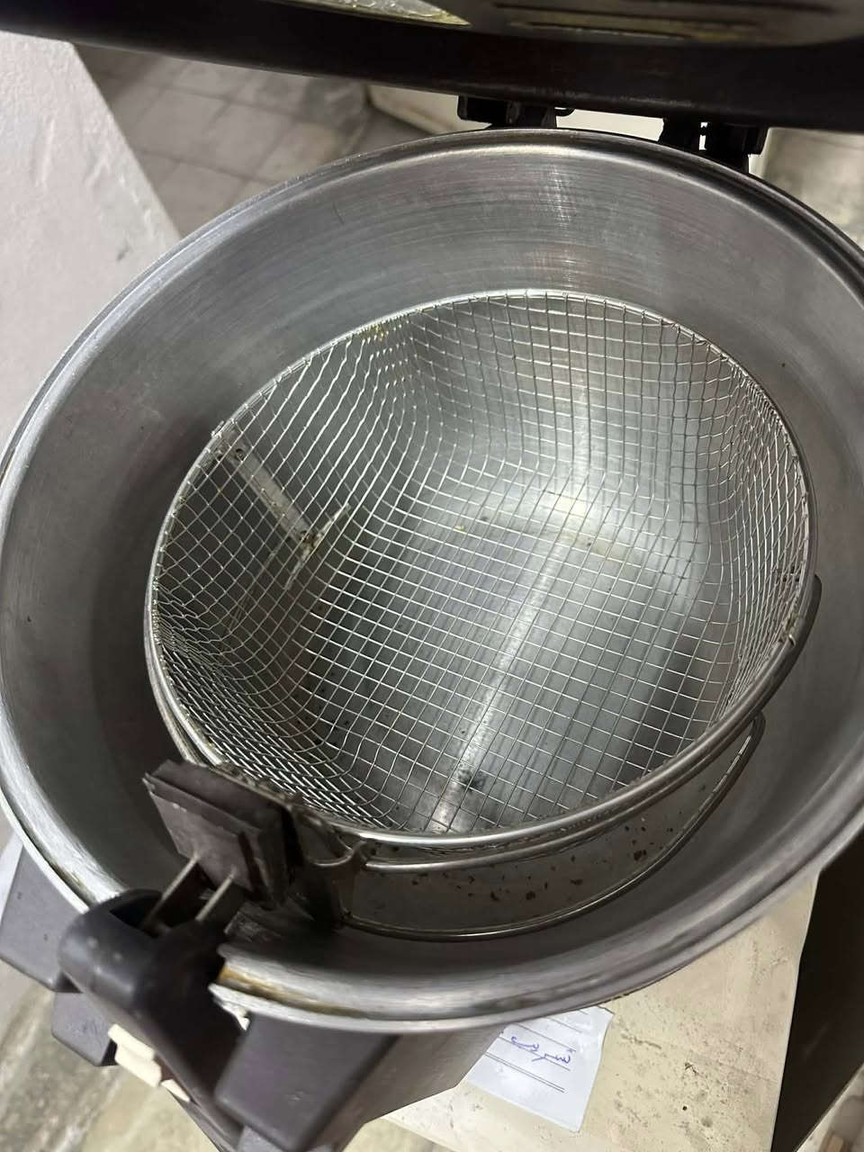 اغراض منزليه للبيع
1-سقف ثانوي جص مستعمل سنتين 
ب٥٠ الف   مع السكك 
يكفي غرفتين
2-قلايه كهرباىيه مستعمله السعر ١٥
3-عجانه غير مستعمله ١٥٠الف
4-لوحه 3 الاف
العنوان موصل حي النجار 
@إشارة


**إذا كنت صاحب هذا الإعلان وتريد حذفه لأي سبب، رجاءا أرسل رسالة إلى الدعم الفني**