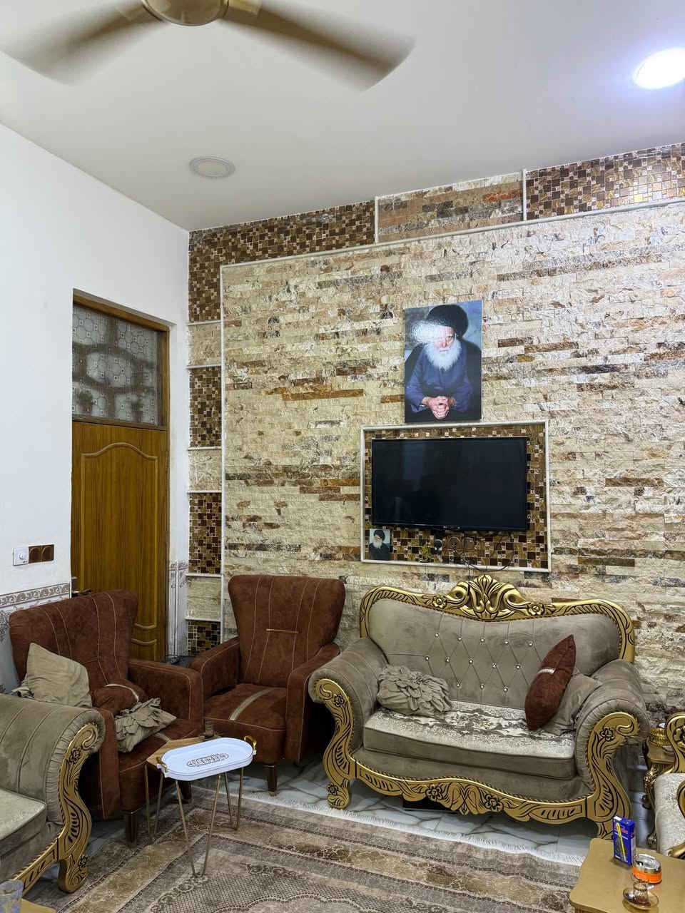 بيت مساحته 125متر للبيع طابقين كامل بناء حديث فول في الماجديه شارع الجامع للاتصال *********** عمارة, ميسان
