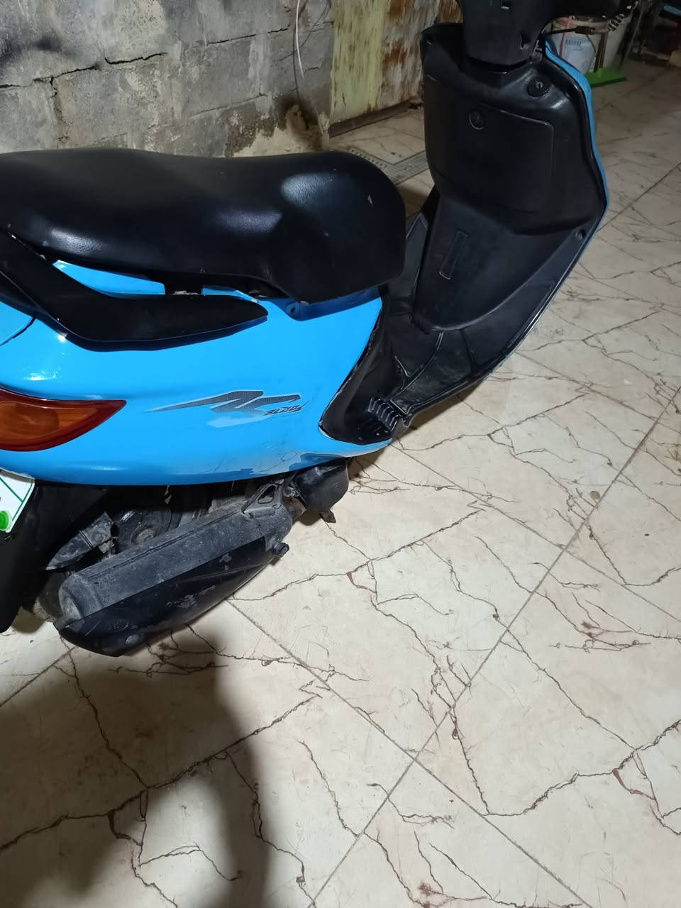 سلام عليكم فراشه للبيع ما مفتوحه وكله جديد تايرات جدد باتري جديد سلف جديد نكره سلف وهندر ما تصرف عليهه الف السعر ٤٠٠ الشراي ***********
