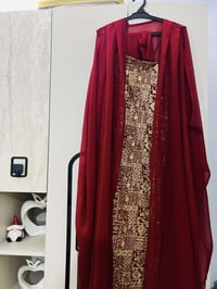 فستان حنه • مستعمل مره • مقاسات ٤٤-٤٦-٤٨
