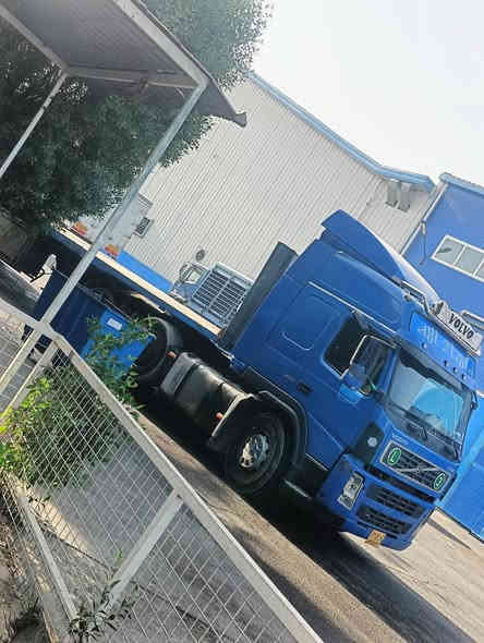 فالفو للبيع 2004 كير عادي سنويه لل27 سنكل إمامي بلادي شرط التحويل تخم تاير مربوطه وراهه بلادي تك تاير محوره ديل تاير 11
***********
