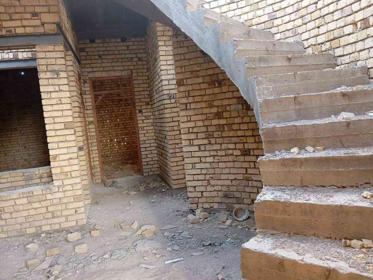 يوجد لدينا بيت زراعي للبيع
المساحة/200م. البيت بناء حديث طابوك كونكريت مسلح يحتاج لبخ وارضية شارع /10 امتار على كريق العكيكة خلف مجمع قسام واله شارع ع الجزيرة الاولى خدمات كهرباء وماء السعر / (٤٥ مليون) للأستفسار على الرقم ***********
