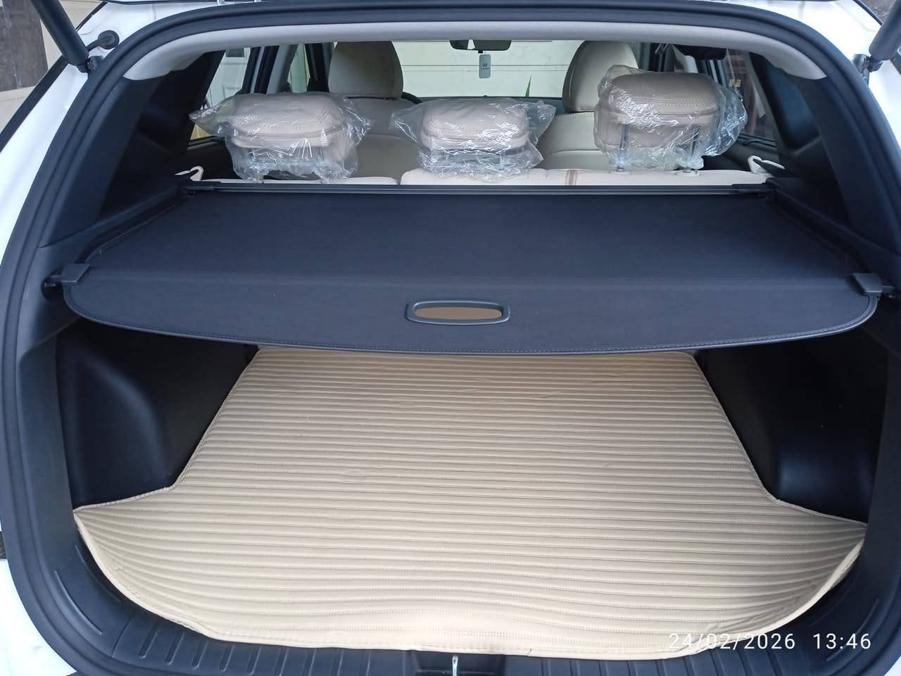 السلام عليكم توسان موديل 2025 مكفولة كفالة عامة سيارة بوضع الشركة  بيها ضمان الدولية 5سنوات  ماشية 4 الف السعر 255وبيهة مجال  بسمنة رقم بغداد مكاني ديالى بعقوبة رقم الهاتف ***********
