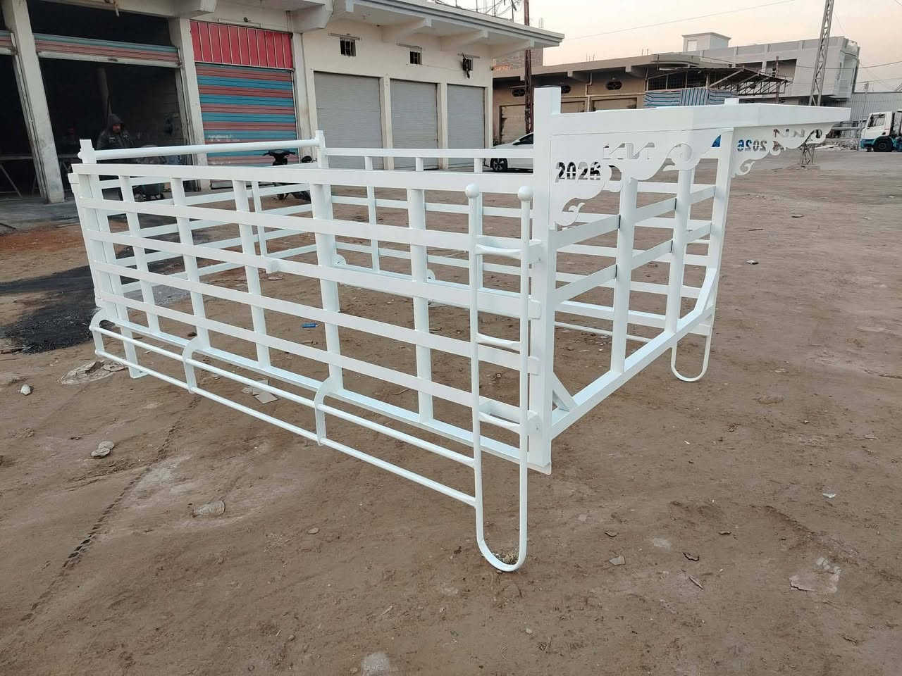 رقم الهاتف *********** ***********
