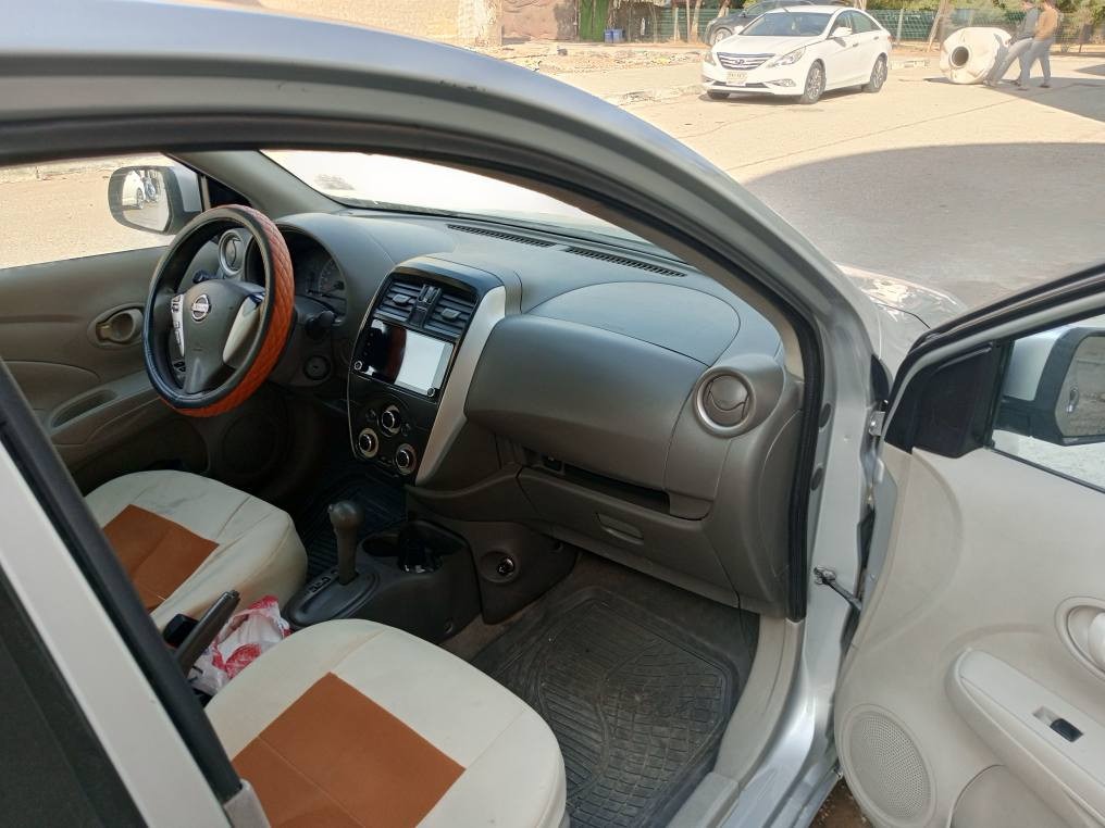 نيسان صني هندي بليته زركه رقم نجف موديل 2016 لونها سلفري مكفوله بيها فقط بارد شوف العين كير مكينه تبريد حداديه جاهزه السياره السعر 92 وبيها مجال مكان السياره النجف حي العداله للاستفسار على الرقم *********** النجف, العراق
