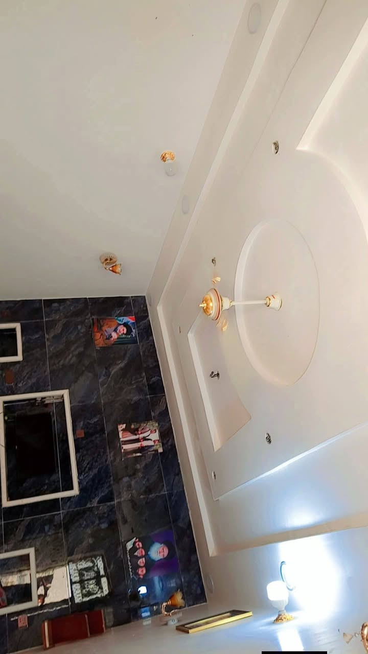 🏡 للبيع بيت طابقين 200م – جاهز للسكن

📍 حي النصر (خلف المعارض) – موقع هادئ وممتاز

🔹 تفاصيل البيت:
✔️ المساحة: 200 متر
✔️ طابقين
✔️ الطابق الأول: جاهز ومرتب (صالة + مطبخ + مرافق)
✔️ الطابق الثاني: قيد التشطيب

💰 السعر 140وبي مجال 

📞 التواصل ***********

🙏 الرجاء مشاركة الإعلان
