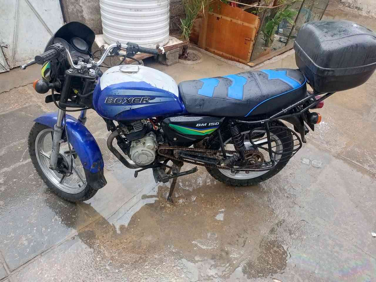 سلام عليكم بوكسر 2018دراجه خير من الله كهربائية سلف كله شغال تايرات جدد وراق اصولي باقي تفاصيل اتتصل سعر 650وييه مجال  ***********
