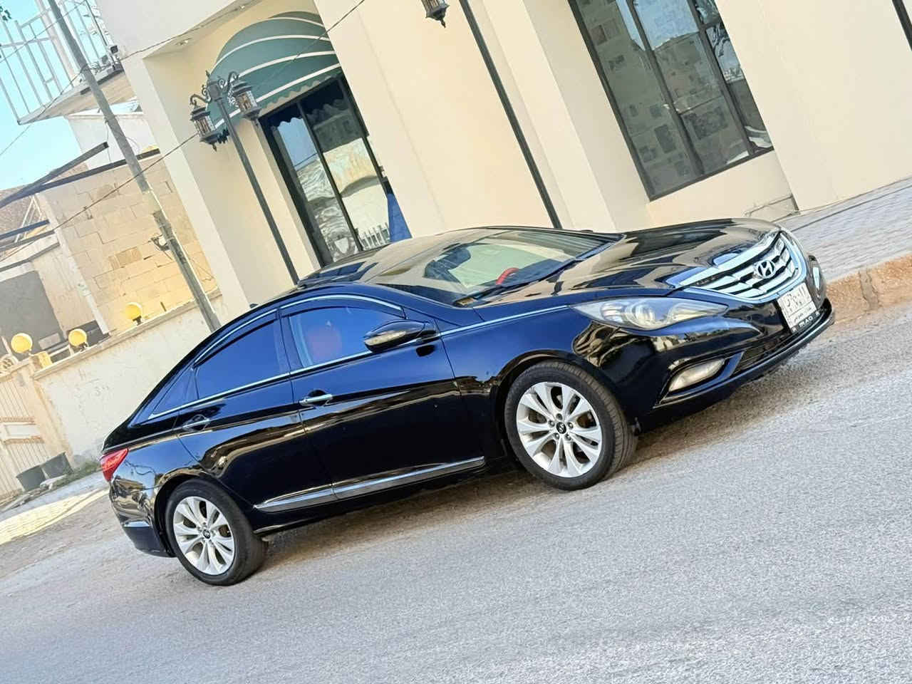 سوناتا مديل 2011 سعر 84قابل للتفاوض الأستفسار اتصل ***********وراد أمريكي حادثها جاملغ وباب بدون دواخل مواصفات فول واحد على واحد فتحه سقف بصمه تشغيل بصمه أبواب شاشه كبيره كامره خلفيه كشنات جلد كهربائي اشاير مري كهربائي قطعتين تبريد حساسات امامي وخلفي مثبت سرعه مكينه وكير مكفولات حداديه جديده تخم تاير تبريد تدفئه شغال رقم بغداد مشروع وطني سنويه ل 27 مكان سياره كربلاء
