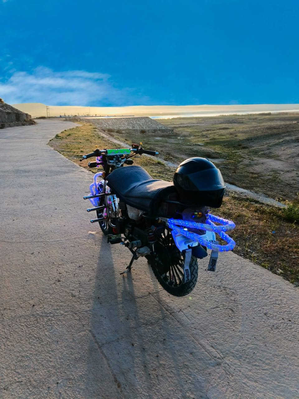 من رخصت الادمن 
سولنك 2025 محرك 200 ضاغطه وزنجيل مزود بكرات مراوس بهاوجي او كافيار 
مراوس فقط


**إذا كنت صاحب هذا الإعلان وتريد حذفه لأي سبب، رجاءا أرسل رسالة إلى الدعم الفني**