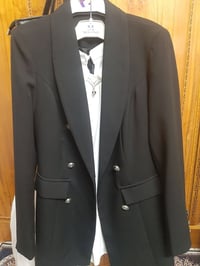 طقم سترة وتوب • مقاس ٥٠-٥٥ • سعر خاص