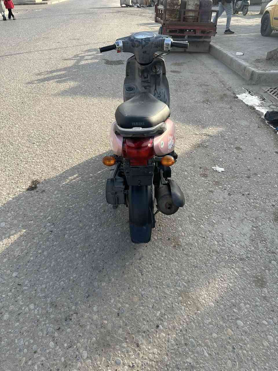 سلام عليكم شباب دراجه لبيع 
ختم واحد ويه لمكينه 
دراجه برغي ما مفتوح بيه 
سعر خاص 
وهاذه رقم راعيه 
***********
