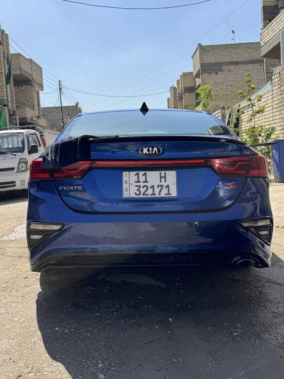 سلام وعليكم
كيا فورتي لبيع مودل 19
حادثه بنيد فقط بدون دواخل
كير محرك مامفتوح بلاد
صدر نص عمر
تبريد ثلج ❄️ 
سعر 118 
رقم ***********
