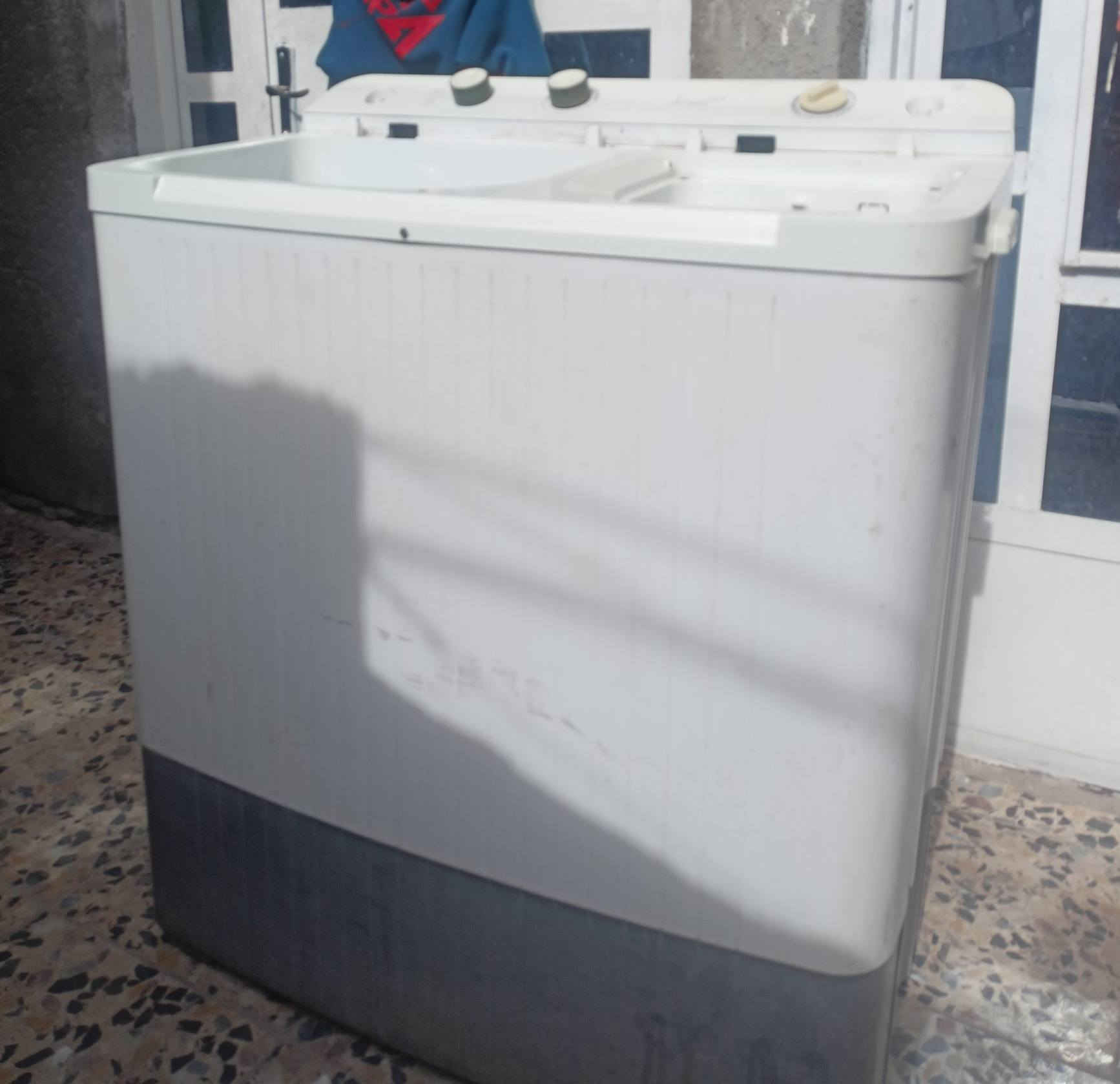 السلام عليكم غسالة للبيع شغالة مبيها شيء  بس تجفيفها عطل ب30 نهايتها


**إذا كنت صاحب هذا الإعلان وتريد حذفه لأي سبب، رجاءا أرسل رسالة إلى الدعم الفني**