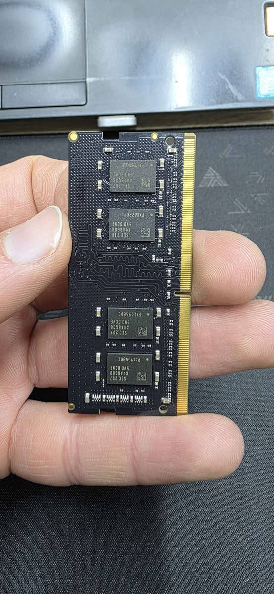 موجود رامات لابتوب من شركات مختلفة و فئات مختلفة
ڕامی لاپتۆپ بەردەستە بە چەند باندێکی جیاواز و قەبارەی جیاواز
Laptop ram available in different speed and size أربيل, العراق


**إذا كنت صاحب هذا الإعلان وتريد حذفه لأي سبب، رجاءا أرسل رسالة إلى الدعم الفني**