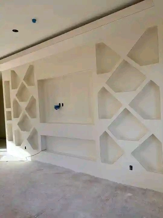 السلام عليكم 
متوفر كادر كامل ديكورات داخلية واصباغ 
شغل درجة اولى 
نشتغل بلموصل وخارج
للتواصل خاص او واتساب 
***********
