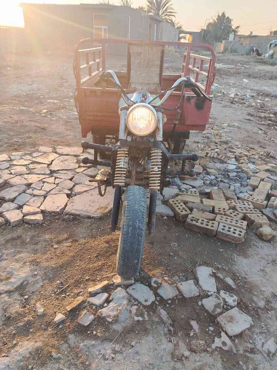 ستوته دايون مكينه و شاصي مكفوله باتري وضفيره كرهبائيات كله جديده امس شاده تشتغل سلف السعر ٥٥٠ الف مكاني الكوت البتار *********** أوراقه تالفه عندي اتعهد من السرقه و العشائر ستوته خير من الله مال عيشه والله
