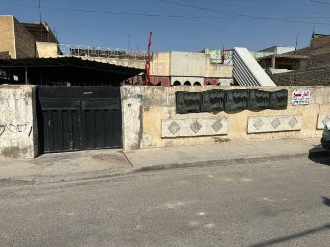 دار البيع
المساحه ٣٨٢ 

الواجهه ١٥

النزال ٢٦.٥

الموقع الكماليه شارع الجامع 

قرب صيدليه هلال الخير 

*********** 

المتر. مليون //////100الف دينار 

بي مجال
