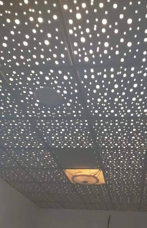 سلام عليكم اني خلفه ديكور وصبغ سقف ثانوي بغداد الشعلة الماعنده والحالتهم تعبانه  بنص السعر بثواب محمد الصدر وثواب ابوي واتساب ***********  ***********
