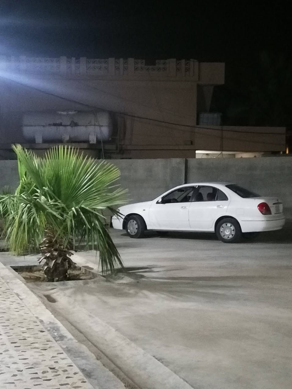 نيسان سني ياباني شرط نصيف اتصل 209رقم الهاتف ***********

