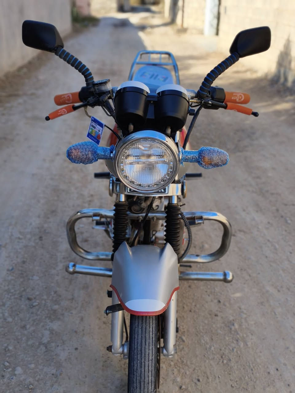 السلام عليكم للبيع دراجه هيوشه موديل 2020 ويا أوراق المحرك مكفول كهربائيات كلها شغاله ربع ما اتحط عليها السعر 750 وبيها مجال المكان الرمادي البعلي الجاسم قرب محطه الثانيه ألاستفسار ***********
