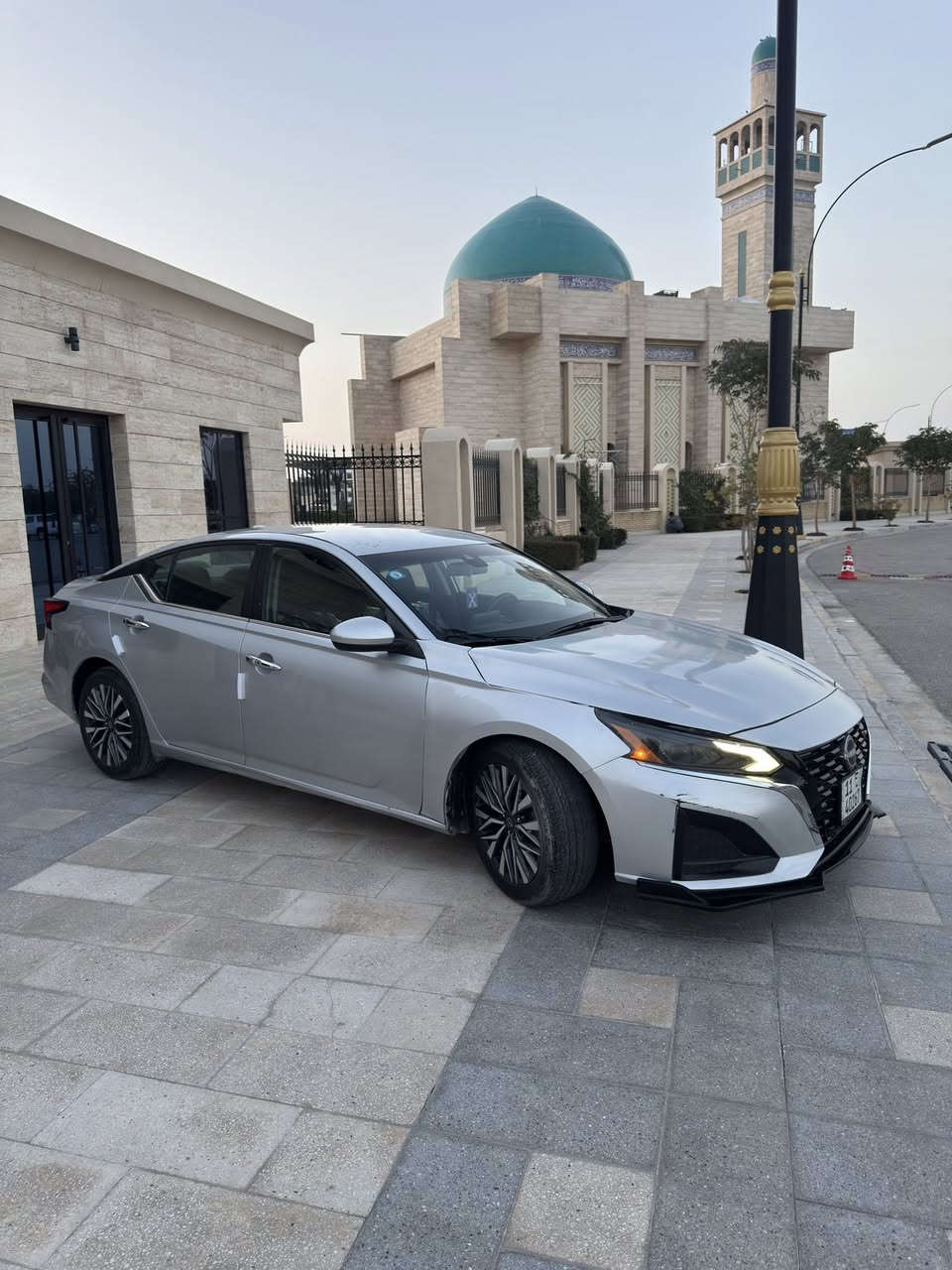 سلام عليكم
للبيع نيسان التيما SV
موديل 2023
رقم بغداد معوقين
موصفات SR 
بصمه 
تشغيل عن بعد 
بصمة أبواب وصندوق 
شاشه جبير 
كامره خلفي
رادار امامي 
رادار خلفي 
رادار جانبي 
حساس خلفيه 
تحكم استيرن 
لد امامي نهاري 
ويل كروم حجم 19

حادث / جاملغ وبونيد 
سعر / 143$ ورقه وبيه مجال 
مكان سياره كربلاء حي المعلمين
***********
