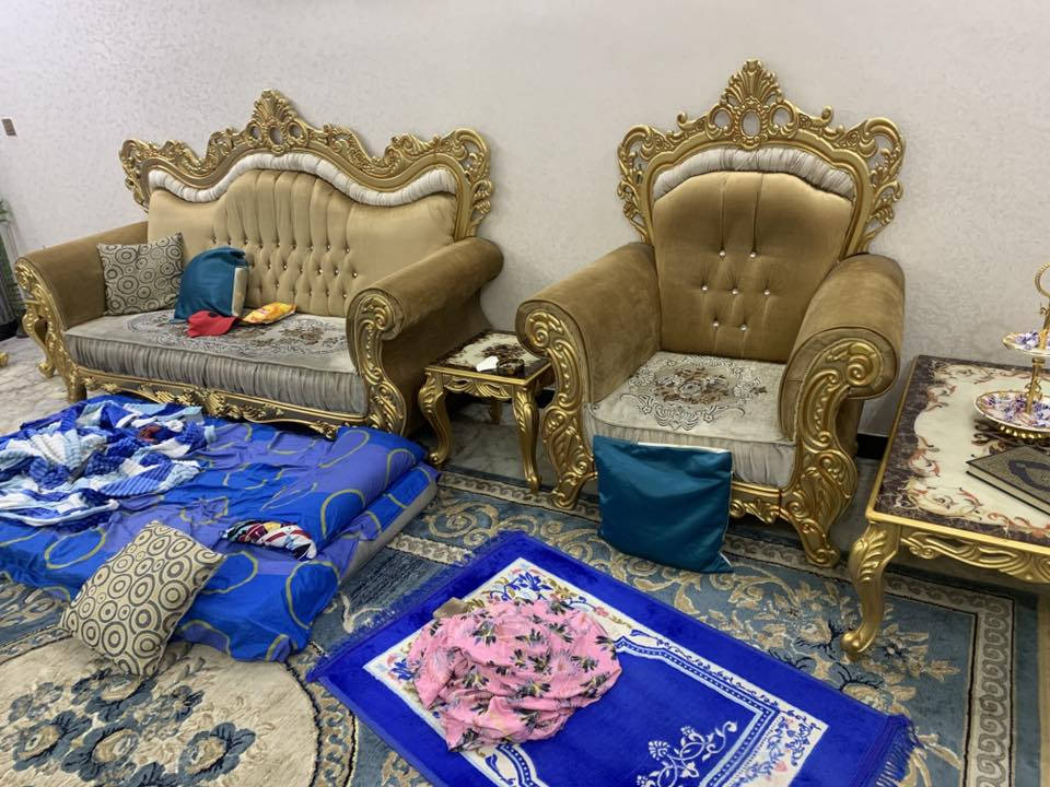 ب٣٠٠ تخم كامل تزكام درجه اولى 10 مقاعد مكان الشعلة ***********
