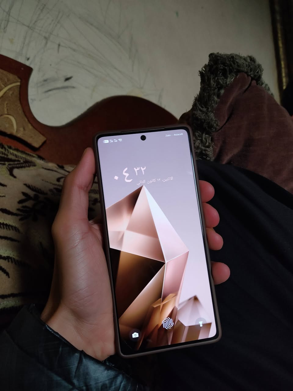 السلام عليكم 
متاح جهاز انفنكس نوت 50 جهاز كفاله من الزلغ شرط لون مميز جوزي ذاكرة 256 عشوائية 16 شحن لاسلكي بلضهر مواصفات معروفه كامل ملحقات ماعدا الشاحنه سعر 275 بي مجال للشراي مكان عماره موجود توصيل شراي خاص او اتصال 
***********
