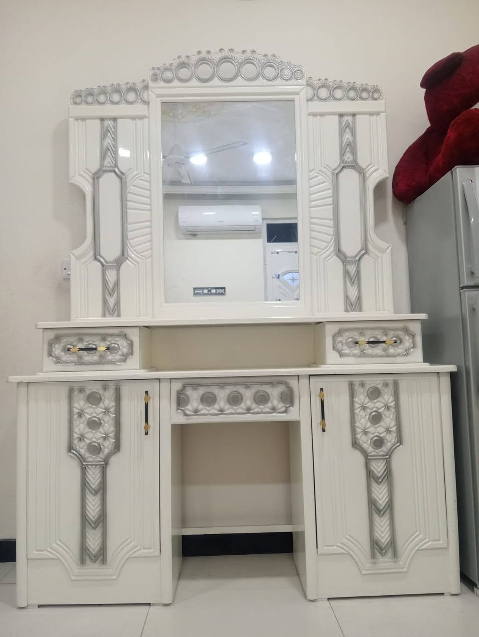 غرفة النوم نظيفه 100 /100 البيع سعر مليون بيهة مجال المكان مدينة صدر سوك مريدي شارع الخشاب


**إذا كنت صاحب هذا الإعلان وتريد حذفه لأي سبب، رجاءا أرسل رسالة إلى الدعم الفني**