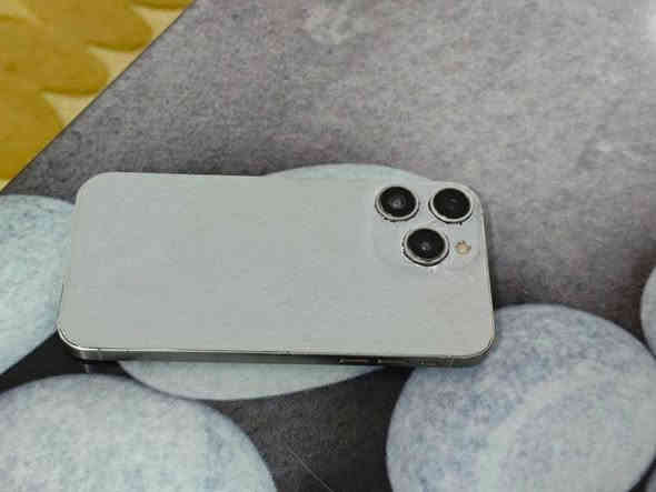 ايفون Xrمحور 15برو الجهاز نضيف مبدل بطاريه والفيس ايدي مايشتغل ذاكره 64 والدكمه التنصي تشكل بيع او مراوس العنوان حله أبي غرق الرقم ***********
