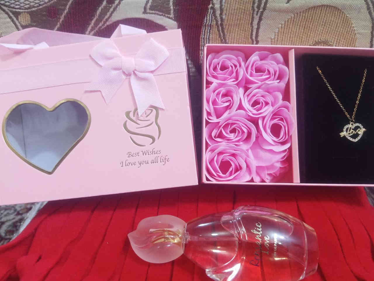 🌷بوكسات هدايا 🌷

شال سكارف الأحمر الترند الأصلي ❤️❤️

عطر فرنسي يدوم طويلاً اكتر من24ساعة 👍👍

اكسسوارات برازيلي اصلي مكفول مابروح لونها😘😘

مستعدين لتجهيز البوكسات حسب طلبكن🥰🥰

وباسعار مناسبة 🔥🔥

للطلب على الخاص او واتس اب ***********

متوفر خدمة توصيل لكافة محافظات العراق 🚗🚗
