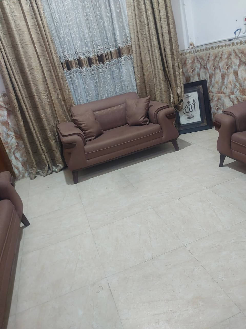 تخم جديد قبل شهر ونص ب٥٠٠ 
@إشارة


**إذا كنت صاحب هذا الإعلان وتريد حذفه لأي سبب، رجاءا أرسل رسالة إلى الدعم الفني**