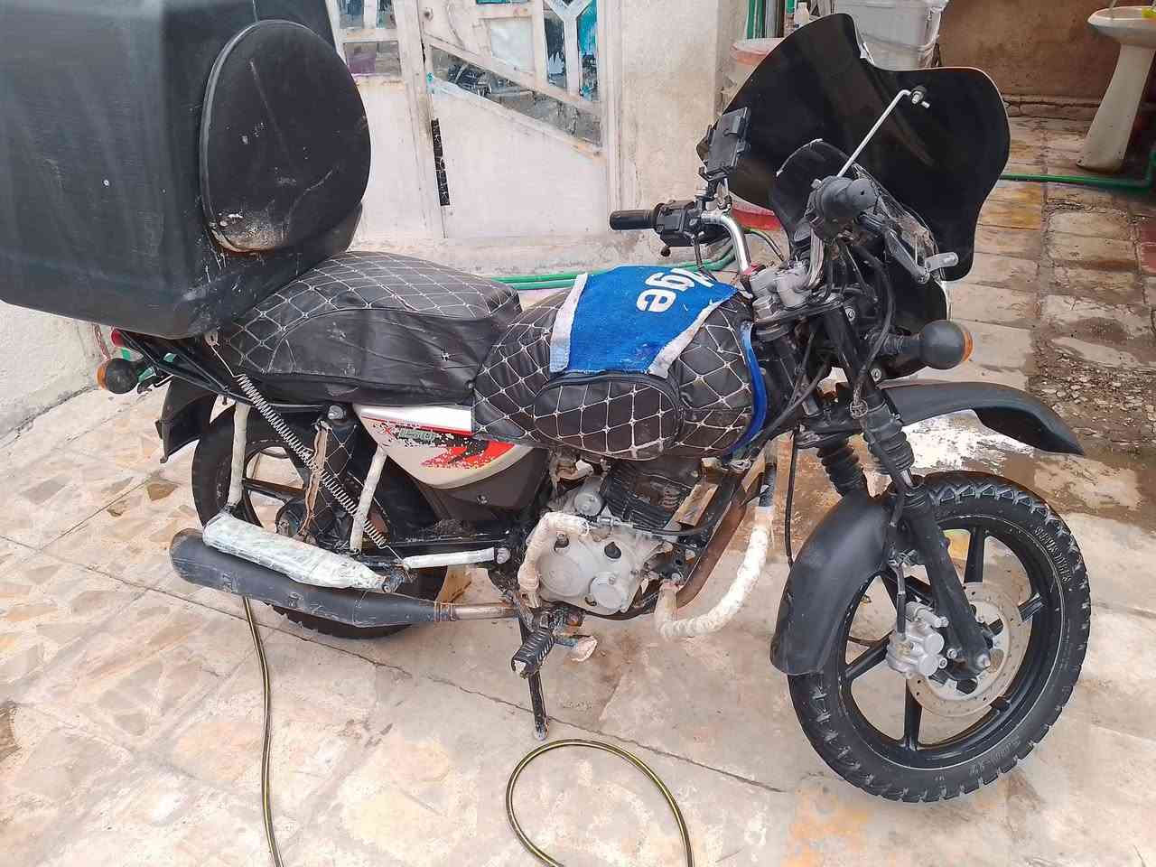 محتاج و متوازي كلش ع البيع
بوكسر موديل 22 بدون اوراق وشرط الكفاله من السرقة والقانونيات.    وين مايعجبك شغل واطلع نقص بالدشبول 
السرعه و الانارة طافية 

سلف هندر كهربائيات هورن عالي ناصي اشاير كلها شغاله تجي وتفحص وياها ملحقاتها مافتح كلشي منها 
لسعر ٩٥٠.  مطلوب عليها واريد اوفي الناس الطيبه 
عنوان بغداد علوة الرشيد ***********
