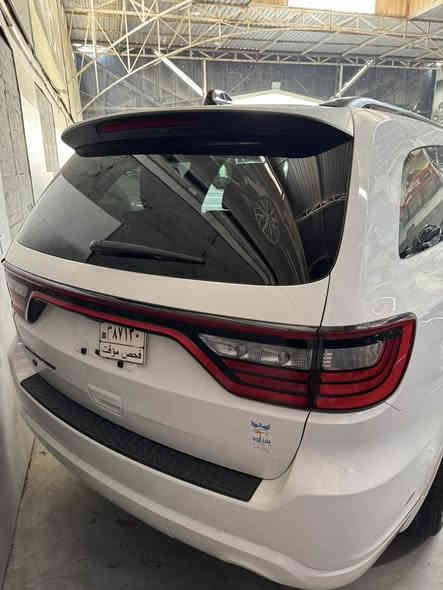 سلام عليكم 
دووج دورانكو 2023 للبيع
السيارة SXT
مواصفات : 
كاميرا خلفية
تدفئة مقاعد 
فتحة سقف
بصمة 
مثبت سرعة 
كشنات كهربائية 
شاشه
مراقبة نقطه العمياء
بصمة 
اشارات ترحيب
المصابيح الامامية LED
AWD
ابل كار بلاي
تحذير مغادرة مسار 
تحذير من الاصطدام الامامي
السيارة فول مواصفات 
مكينة 3.6 
ماشية 13 الف كيلو فقط 
السياره معروضة بمعرض سيارات ممرقمة حسب الزبون يحب ينطي فلوس واحنه نرقم او يريد هو يرقم هو حسب رغبته 
سعر السيارة 250 وبيها مجال 
للاستفسار *********** واتس او اتصال
