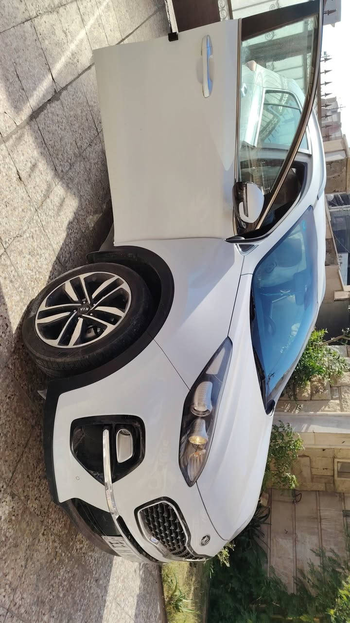 سبورتج خليجي كفالة عامة موديل ٢٠١٩ تحكم استيرن دوش أربعة دسك مسجل بلادي ماشية ٦٠ الف  كشنات مخمل وجلد داخل بيجي مكان السيارة الشعب السعر المطلوب ٢٠٥ وبية مجال رقم الهاتف ***********
