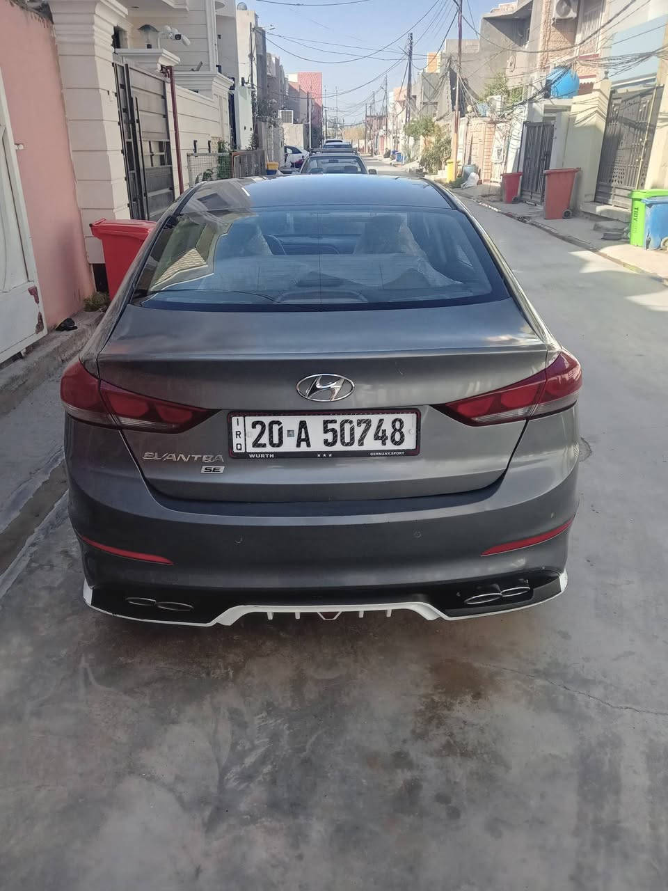 السلام عليكم
النترا ٢٠١٨ وارد امريكي الضرر قطعتين بدون دواخل وبدون ايرباك ،  محرك ٢٠٠٠ دوش 
السعر : ١١٧ ورقة 
العنوان: بعقوبة الجديدة 
رقم الهاتف : ***********
