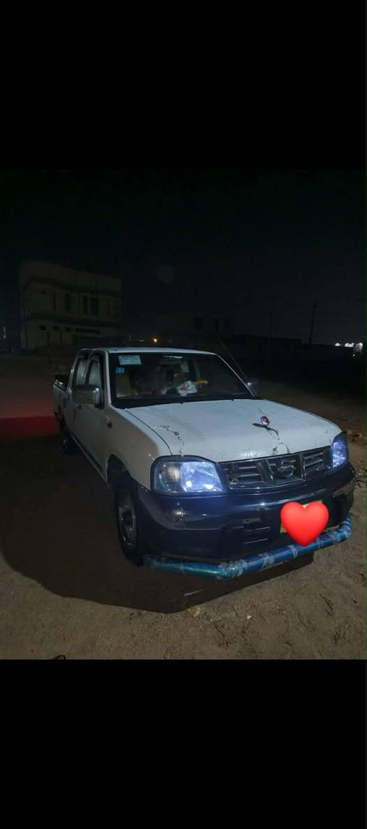 سلام عليكم سيارة نيسان بيكم موديل 2014سياره جديد حداديه تخم تاير كله جديدالسيارةجديده شوفت عينك مكفوله مكينه وكير كله جديد تبريد شغال السيارة بسمي السعر142وبيه مجال بسيط مكان النجف الاشرف
رقم السياره ميسان 
***********
