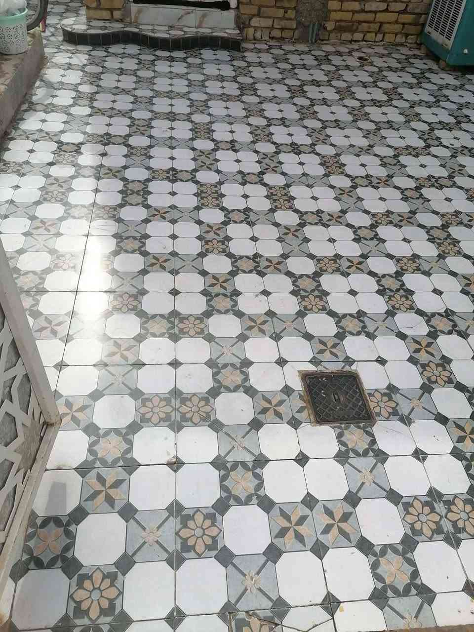 # بيت + مشتمل  للبيع    زراعي  سند  25  حي لعيبي
شارع الصوره تدخل 

 ثالث شارع ع ايدك اليسار 

 

 
خدمات كامله  من ماي وكهرباء وشارع
 سبيس 
  مشتمل   من ضمن البيت متكون من

 غرفه ومطبخ وصحيات درجه أوله 

🔹 المساحة: 200 متر

🔹 البناء: حديث  سنه 2020
🔹 الأرضية: بورسلين درجه أولى
🔹 يتكون من:
▪️ غرفتين
▪️ صالة كبيره
▪️ مطبخ 
صحيات خارجي وداخلي 
او مخزن 
✨ بيت مرتب وجميل وجاهز للسكن
📩الاتصال ب رقم  التالي..
 
***********

اخوان اتصال فقط ما موجود ع فيس

