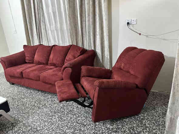 تخم ٨ مقاعد قنفات. عدد ٢  + كراسي ٢ قلاب فول بولستر الصناعه فيتنامي  اصلي سعر البيع٤٥٠  الف المكان بغداد الشرطة الخامسه 
اليوزر ka__95r@
رقم ***********
