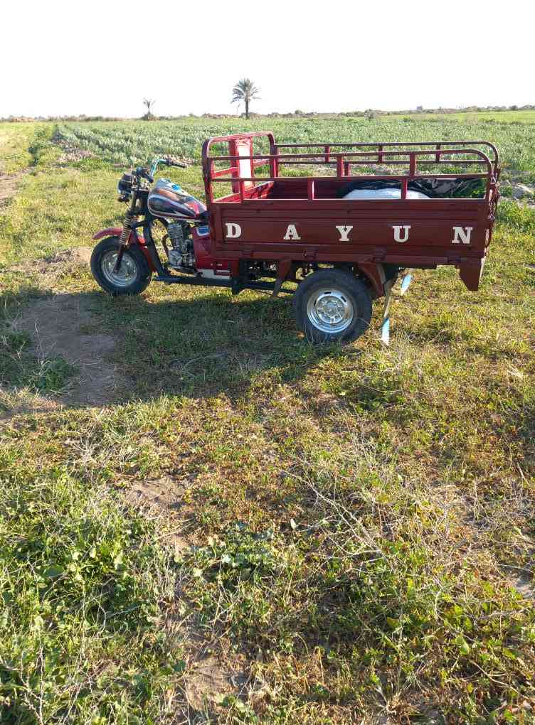 لبيع موديل ١٦  بدون وراق مكفوله من سرقه جاهزه نكره سلف سعر ٦٥٠ مكان العزيزية ***********
