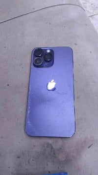 جهاز 14 برو ماكس للبيع بلادي كل ملحقاته موجوده برغي مامفتوح شاشه بلادي...