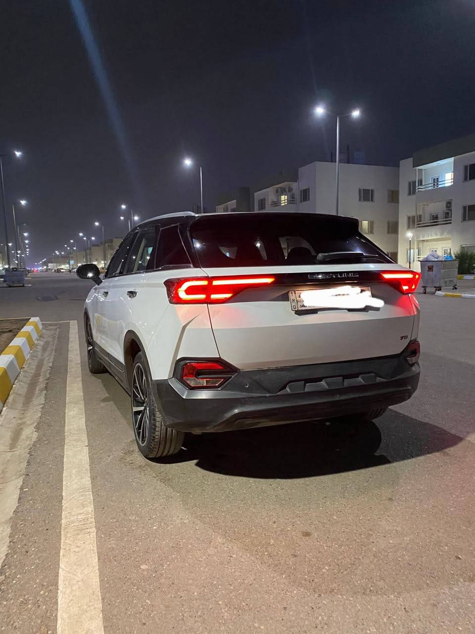 السلام عليكم سيارة بيستون T77 موديل 2023
مواصفات 

بنوراما 

تحكمات استيرن جهتين 

محرك اربعه سلندر 1500توربو 

يولد 168 حصان 

ثلاثه انظمه قياده 

سبورت 

 وعادي

وايكو 

حساسات 360 درجه 

مري شفط كهربائي 

كروس سرعه 

تحديد مسار 

شاشه حجم كبير 

سعر السياره 24 مليون وبيه مجال للشراي 

الهاتف ***********
