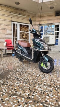 دراجة شحن للبيع درع من كل الجهات نضام الرجوع ((البك))  البريك الامامي ...