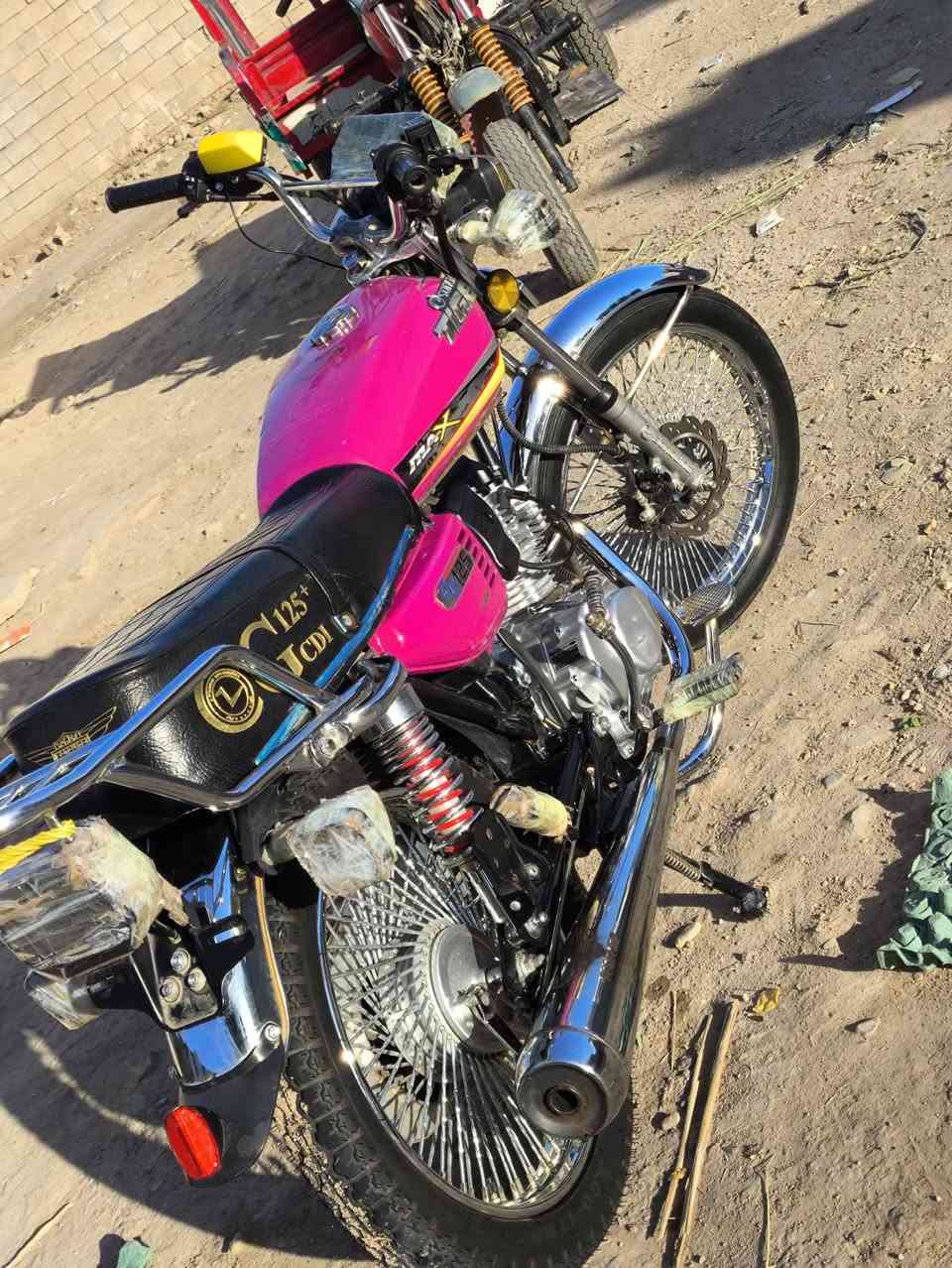 سلام عليكم دراجه تايكر للبيع موديل 24 للبيع نضافه فول كفاله عامه (وصل) (وصل) وهاذ رقمي ليتواصل وياي 

***********
