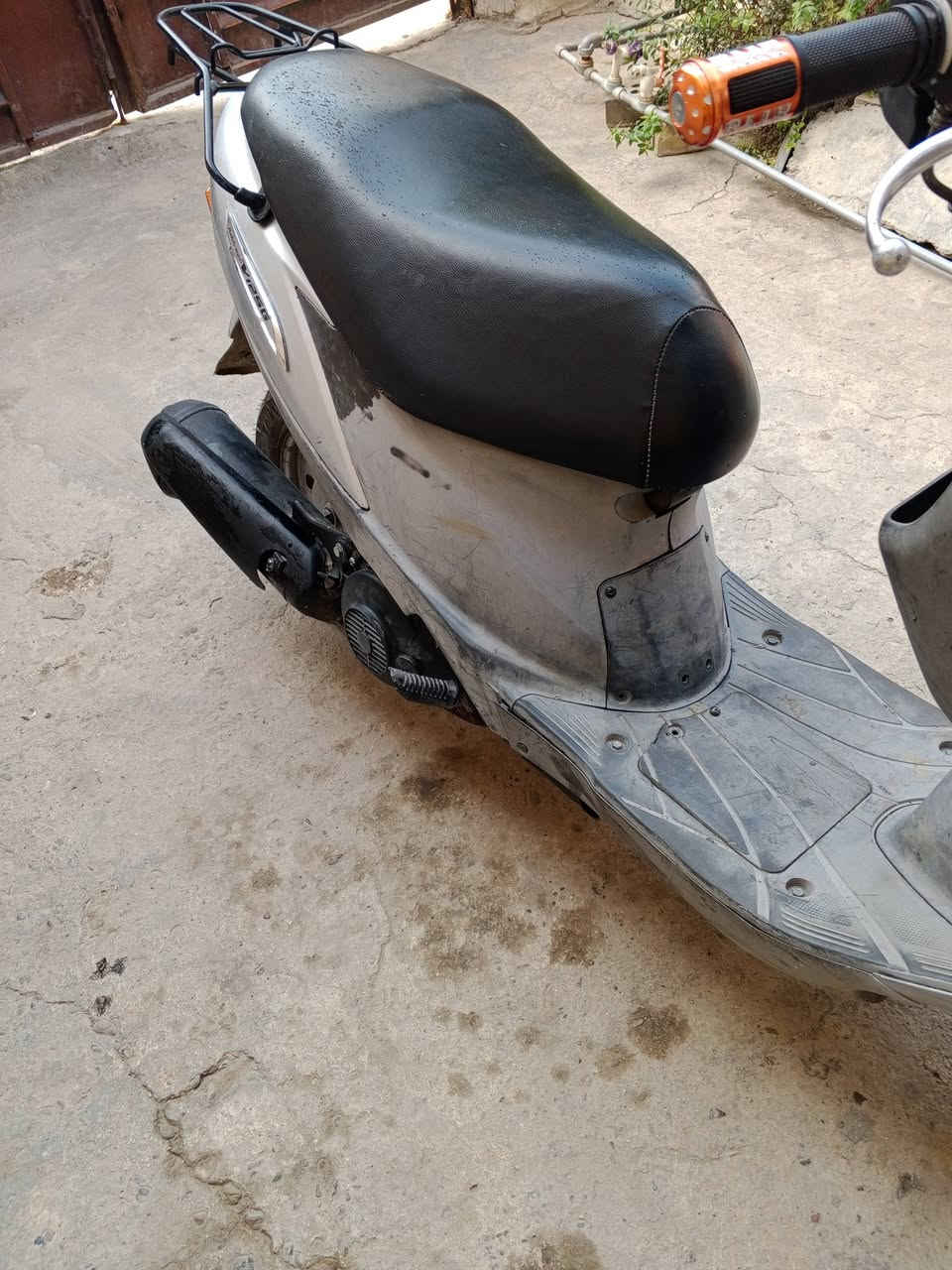 ساسوكي ياباني اصلي سرعة 120مكينة ابلادية مامفتوحة وناعمة كلش الله شاهد كفرات ابلادية نكرة بي وقت سلف هندر كهربيات شغالة شلعة معدل الدراجة لا تنقيص ولا تبخير ولا نضوح شغالة السعر 300مكاني بغداد حي الجهاد *********** أو مرواس حسب الرغبه
