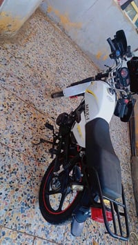 سونك ماكس  دراجة نضيفة مكينة نضيفة مابيها اي نقص  عنوان بغداد  0777211...