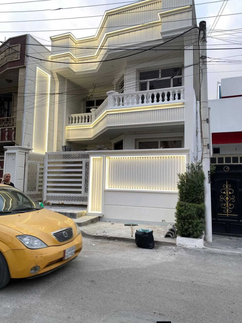 السلام عليكم شغل تغليف واجهيات بالفوم التركي+ لبخ شغل درجه اولى المكان بغداد متفرغ حاليآ ***********📞
